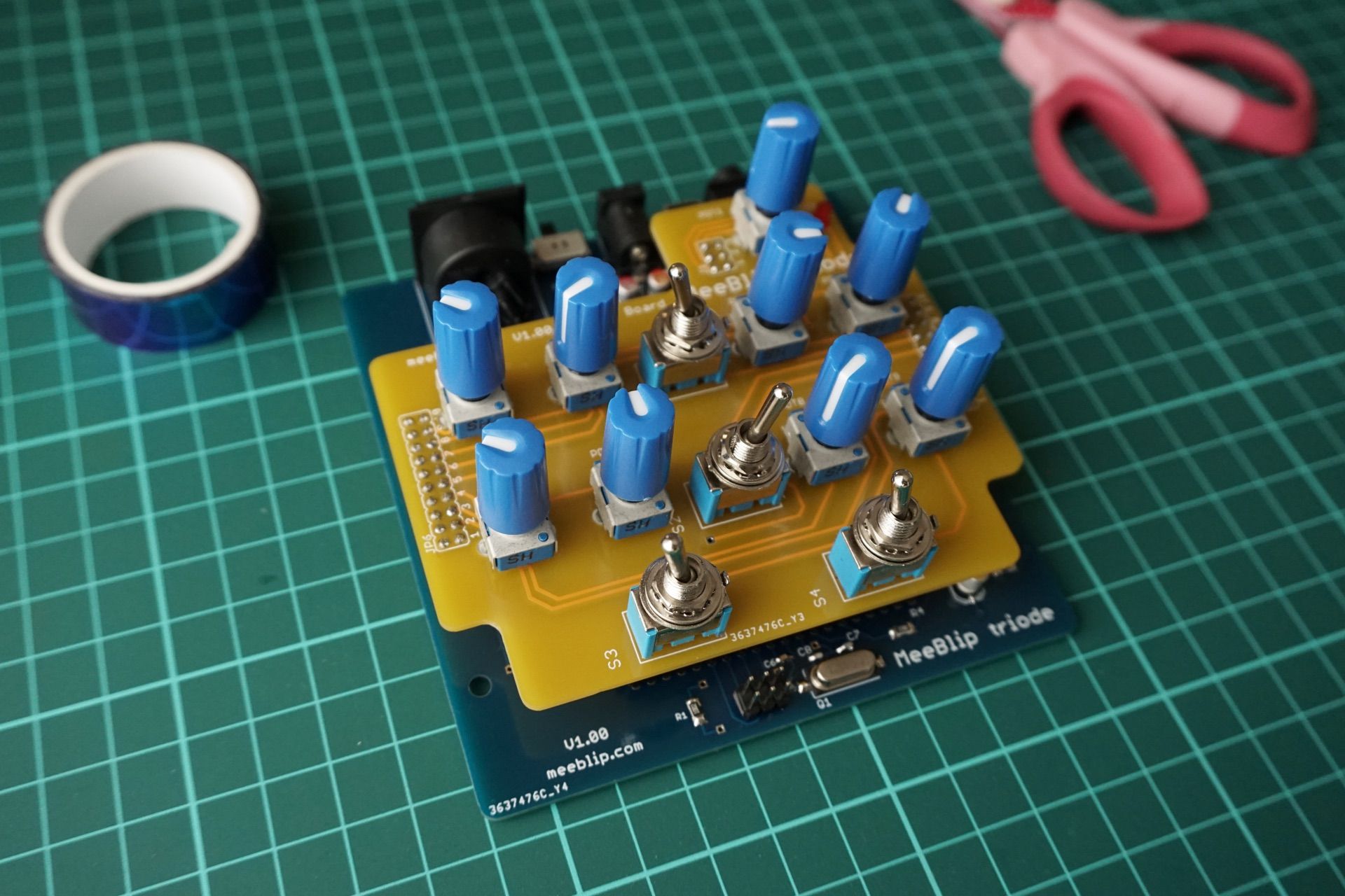 Meeblip Triode